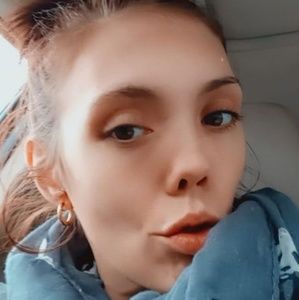 Meet your Posher, Carissa